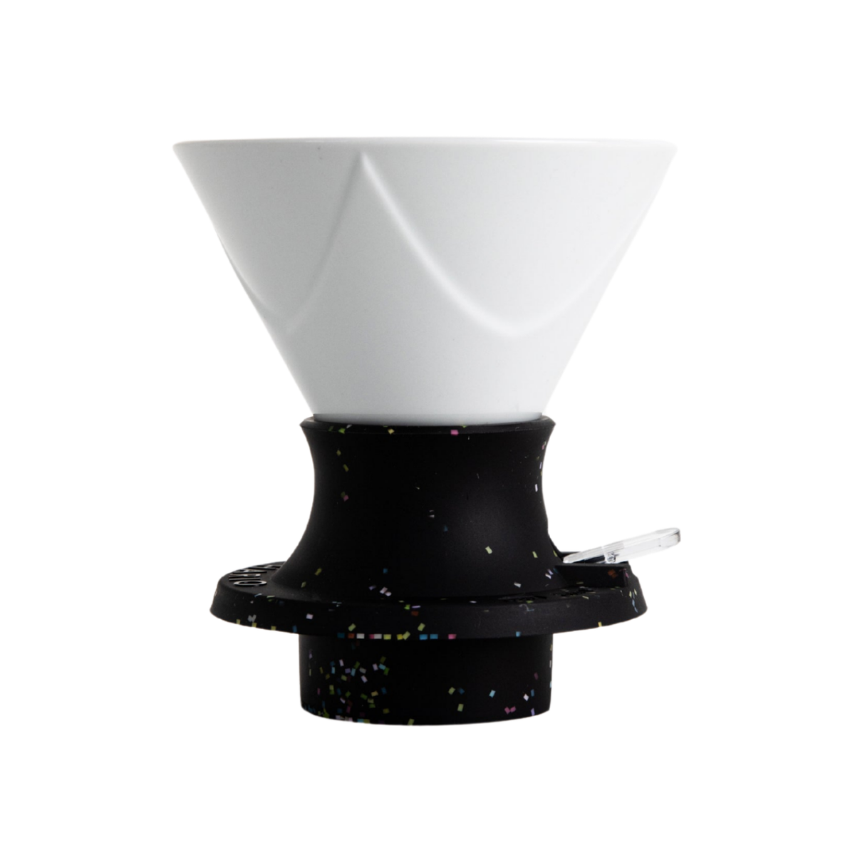 Coador Hario Mugen Switch em cerâmica com base preta respingada