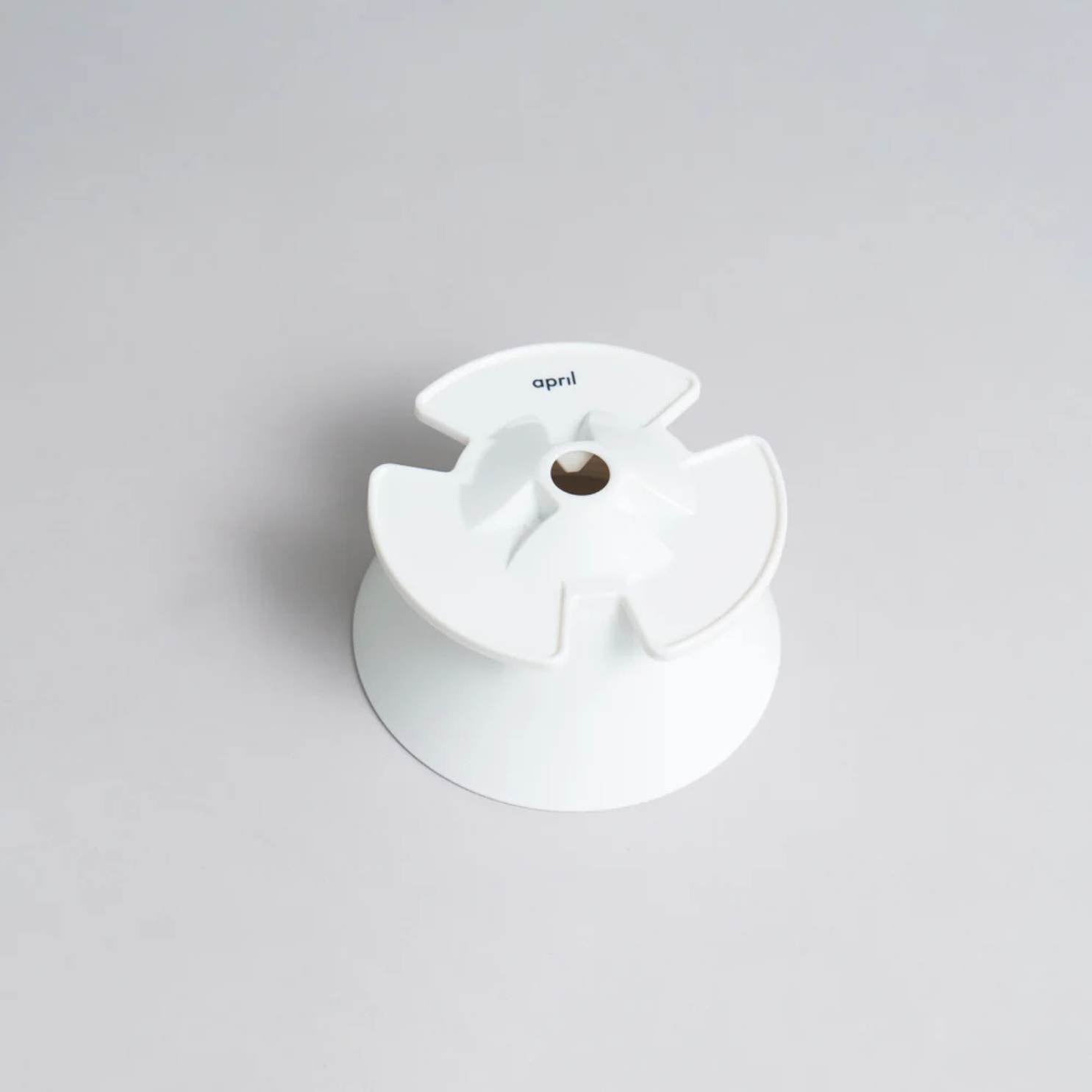 April : Plastic Brewer : Coador de Café em Policarbonato Branco