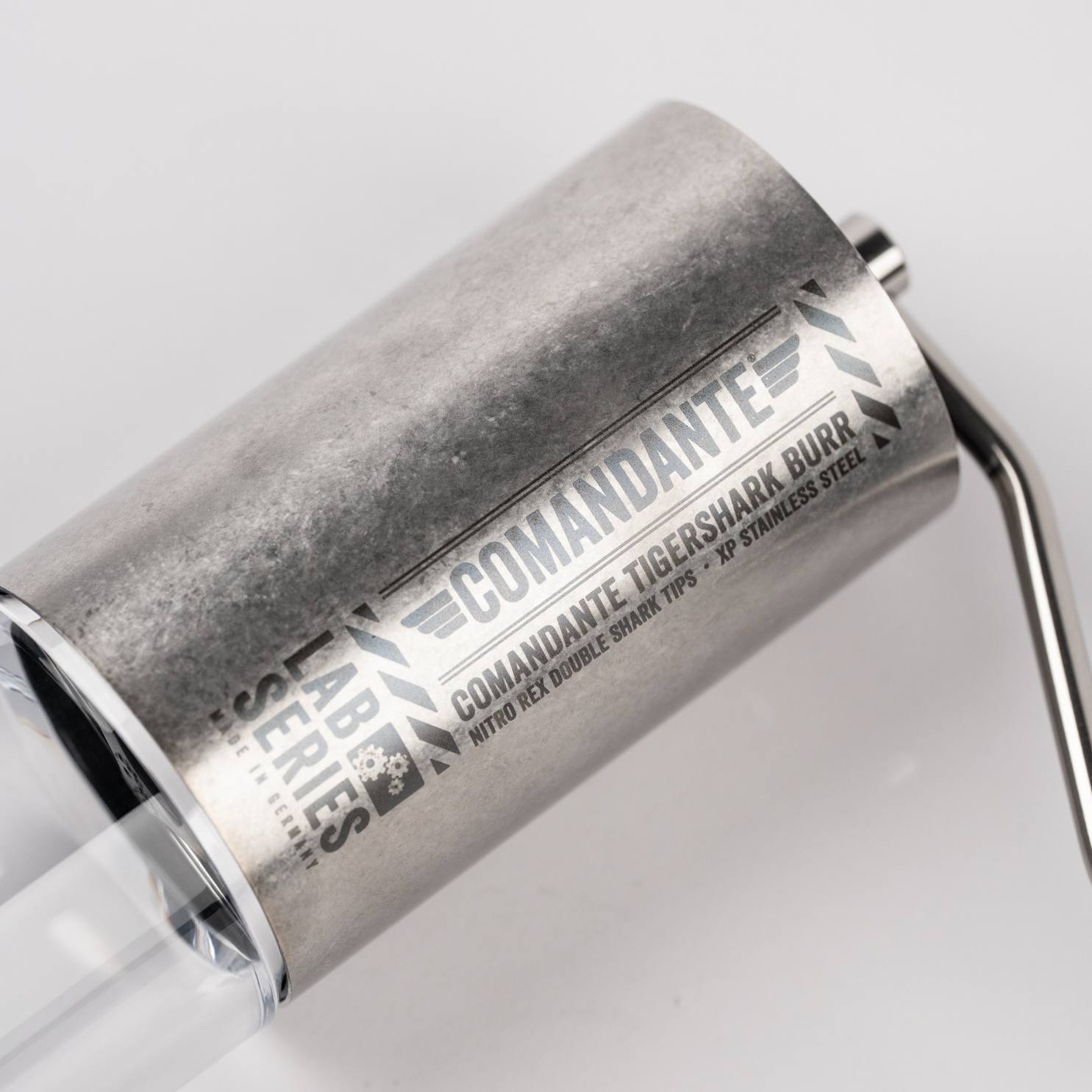 Comandante : C40 LAB Series Tiger Shark