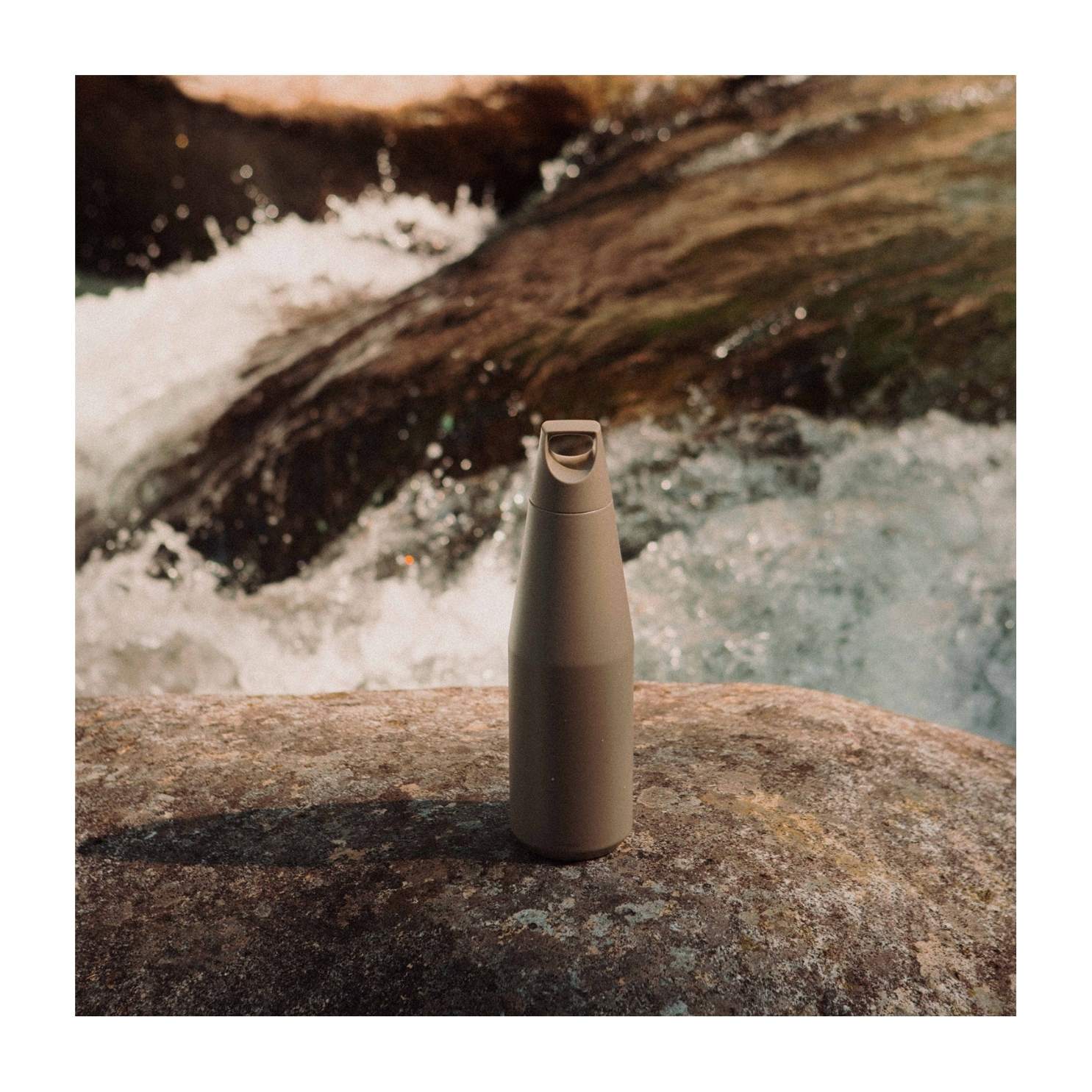 Kinto : Trail Tumbler : Garrafa Térmica Bege 580ml – Cafino